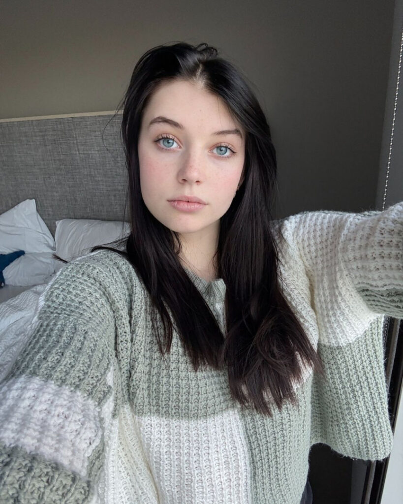 OnlyFans – Reddit – Fansly – Rayeroze – Nude