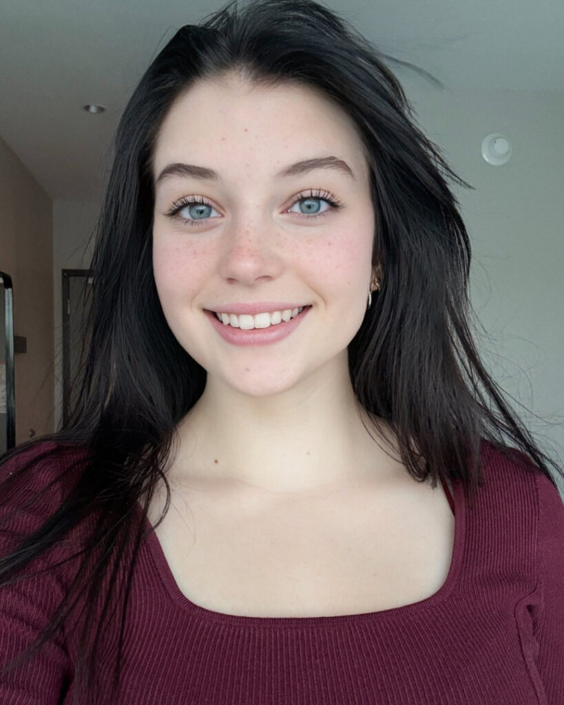 OnlyFans – Reddit – Fansly – Rayeroze – Nude