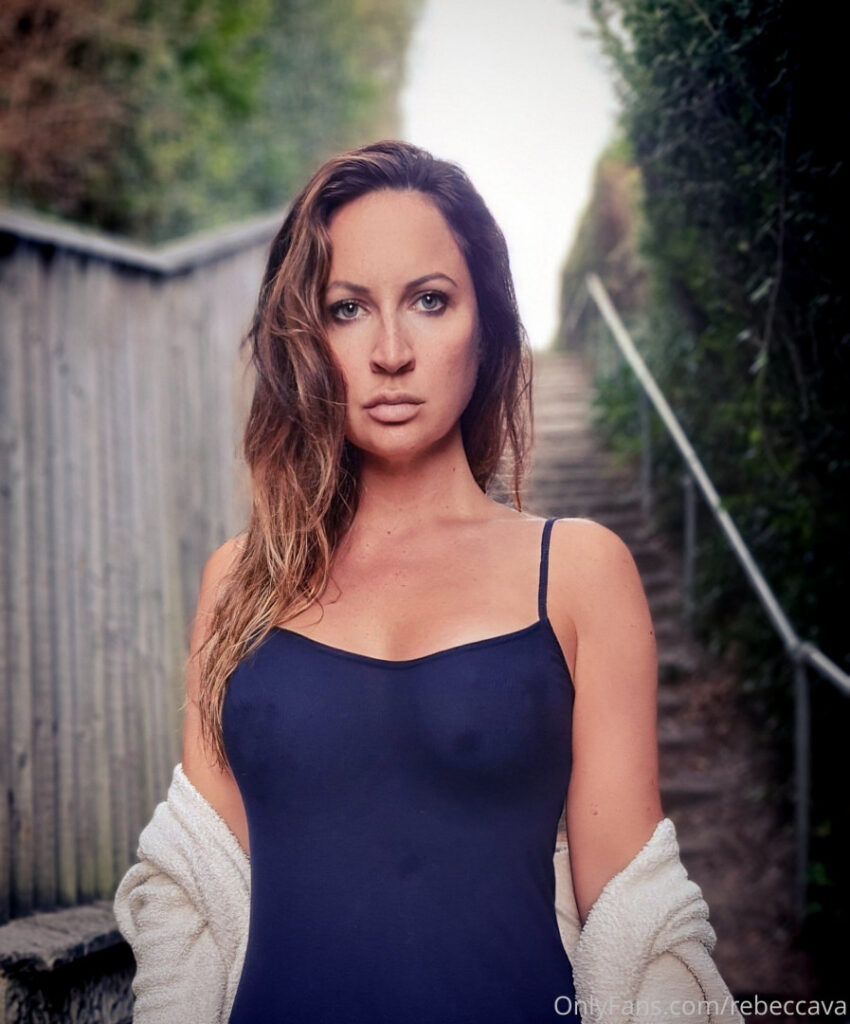 Youtube – Rebecca Vocal Athlete – Nude