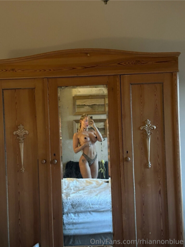 OnlyFans – Rhiannon Blue – Nude