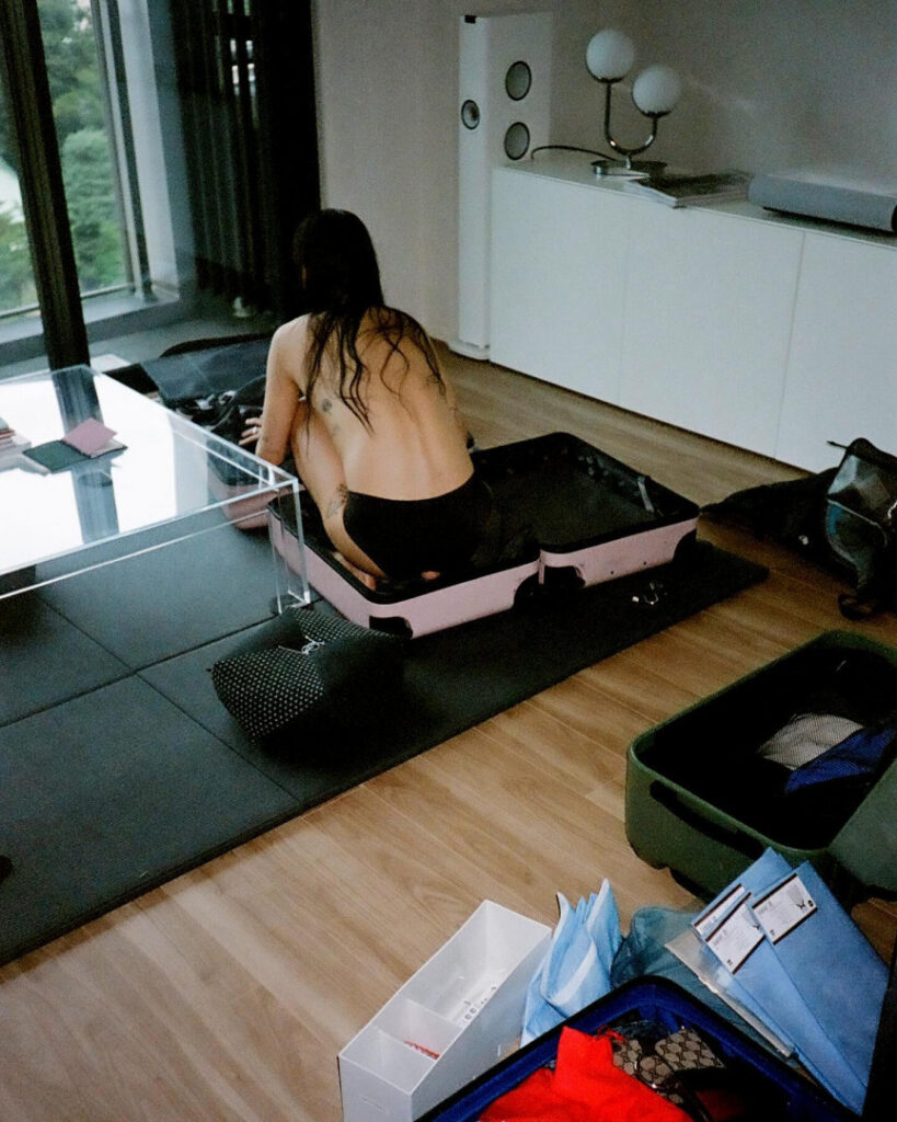 Celeb – Asian – Rina Sawayama – Nude