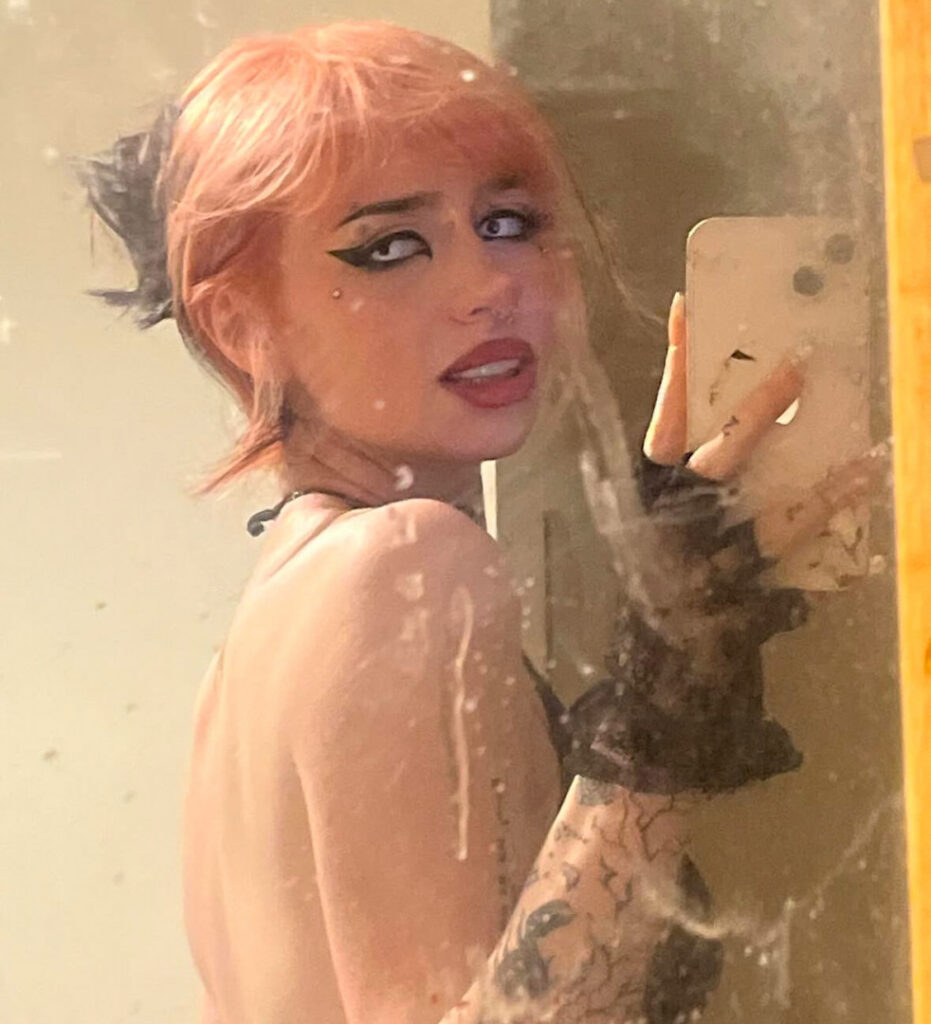 TikTok – Instagram – Teen – Rio Lawlor (a.rio.xx) – Nude