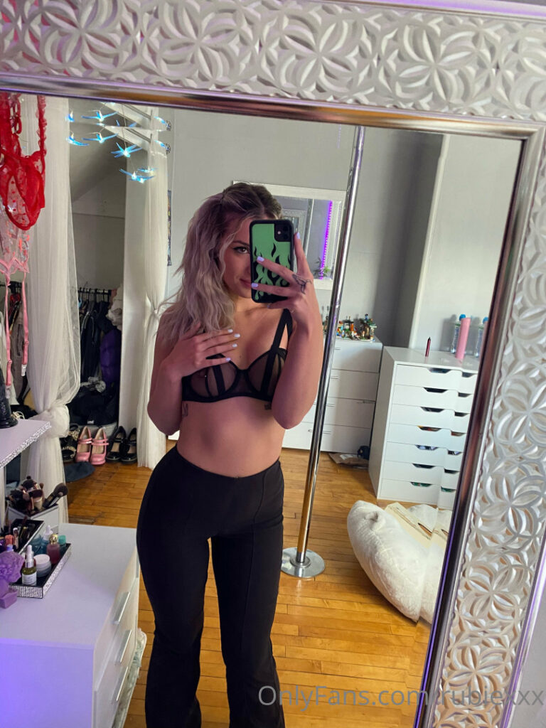 OnlyFans – Rubiexxx / Rubieandmax PH – Nude