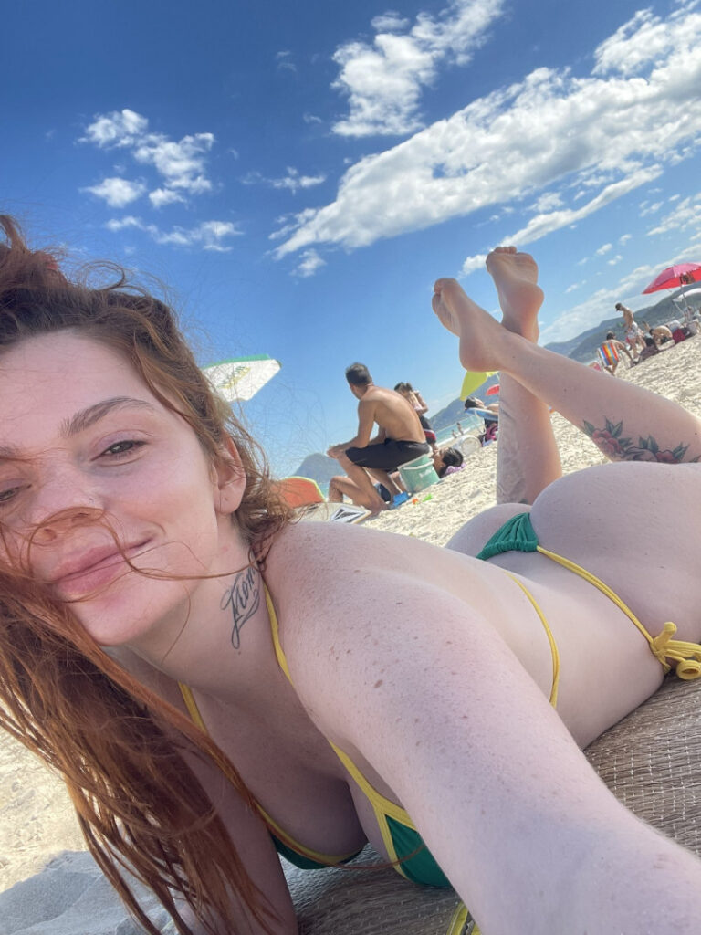 Brazil – Twitch – Onlyfans – Ruiva420  iaitainaaa – Nude Leaks