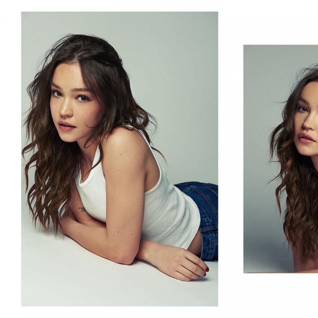 Celeb – Sadie Stanley – Nude