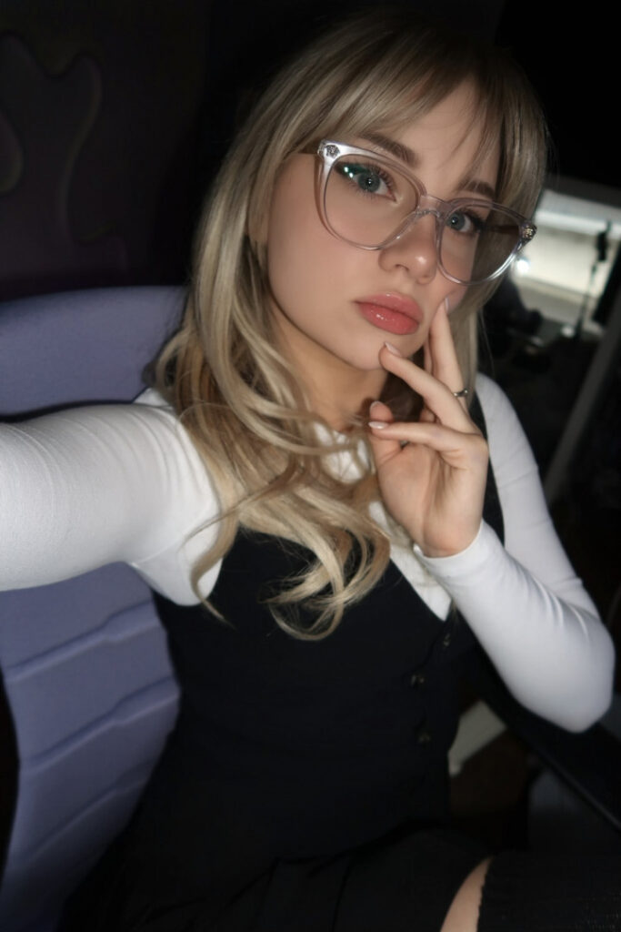 Twitch – TikTok – Cosplay – Sagemommy / Jessick / sagemommy69 / sagemommysucks – Nude