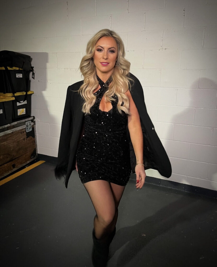 Celeb – MILF – Sarah Schreiber – Nude