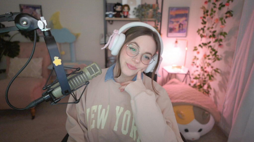 Twitch – SarahKey – Nude