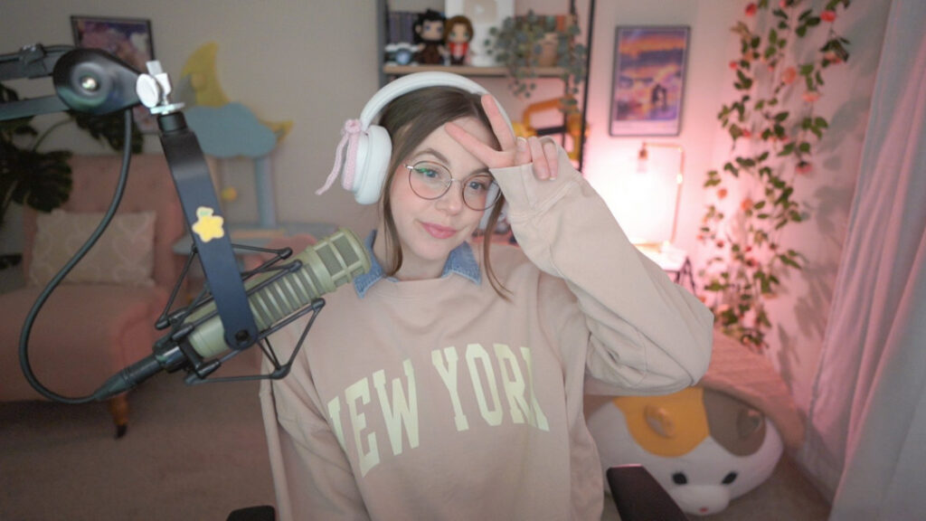 Twitch – SarahKey – Nude