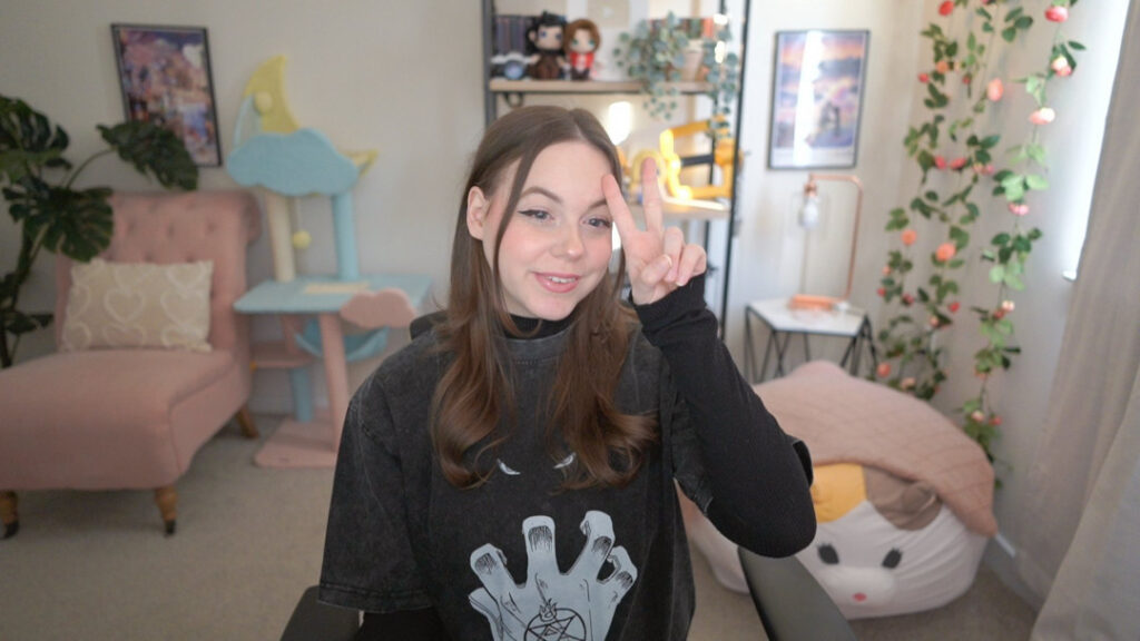 Twitch – SarahKey – Nude