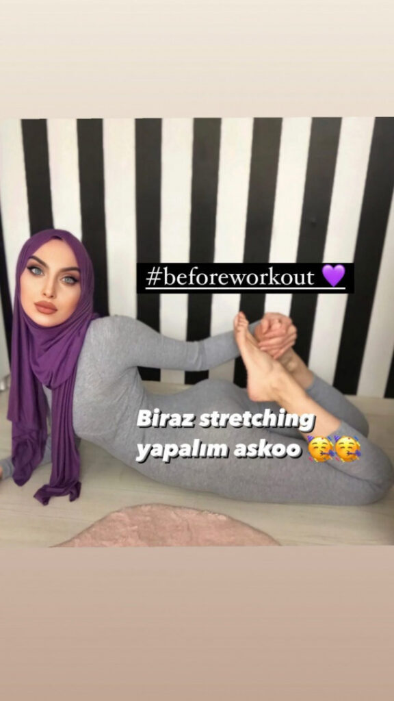 Instagram – sariikubraa / heliosari – Nude