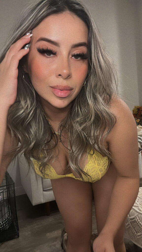 OnlyFans – @secrethotts   @_alexalora  @pookiescookies – Nude Leaks