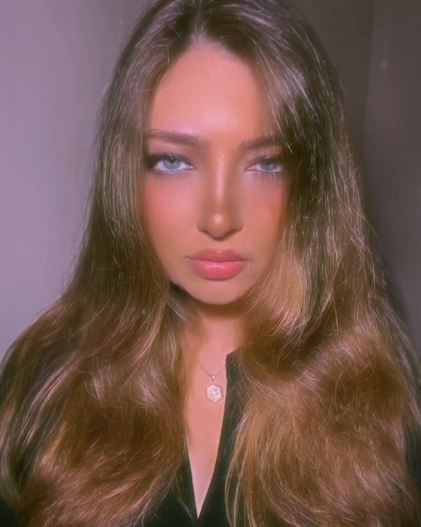 Celeb – Shelby Young – Nude