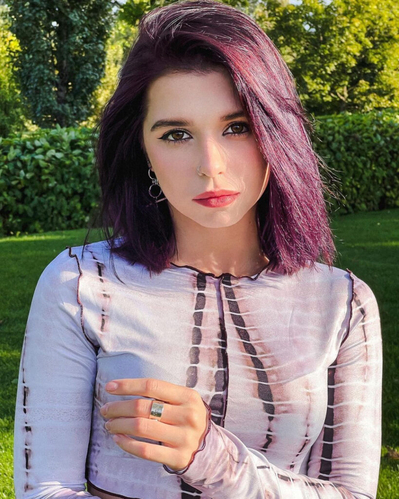 Twitch – shulyyyyyy – Nude Leaks