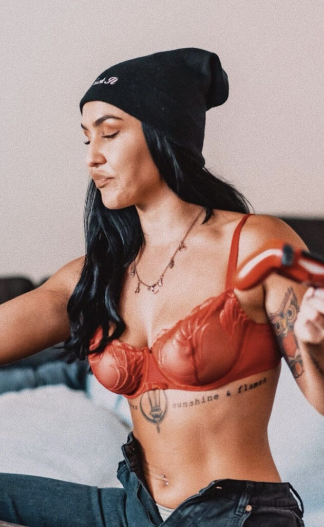 OnlyFans – Instagram – T H I C C – Sian Kelly, hungreyes, spicyyyyz, spicygirl – Nude Leaks