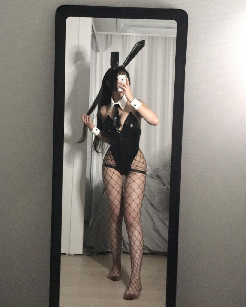 Instagram – sjxltlx_ – Nude