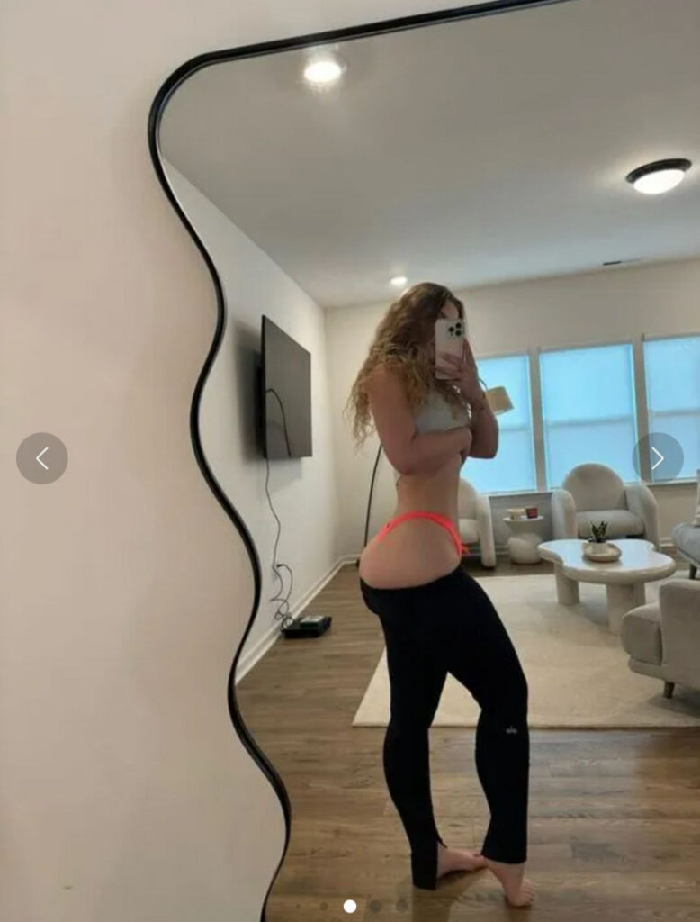 Instagram – Sondra Blust – Nude