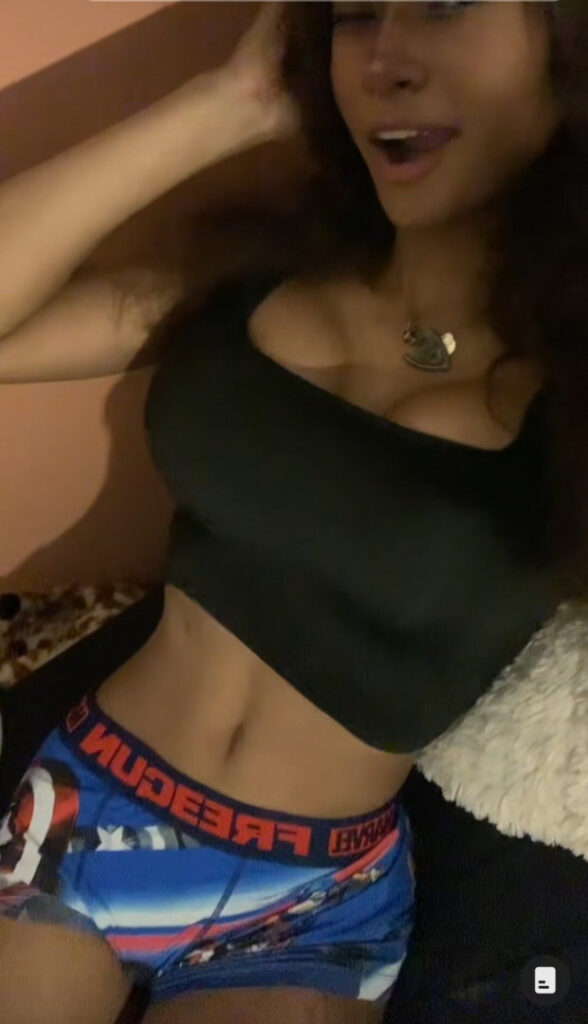 TikTok – Instagram – Ebony – Speedy05 / fatyptrt / snipershh404 / snipershh05 – Nude Leaks