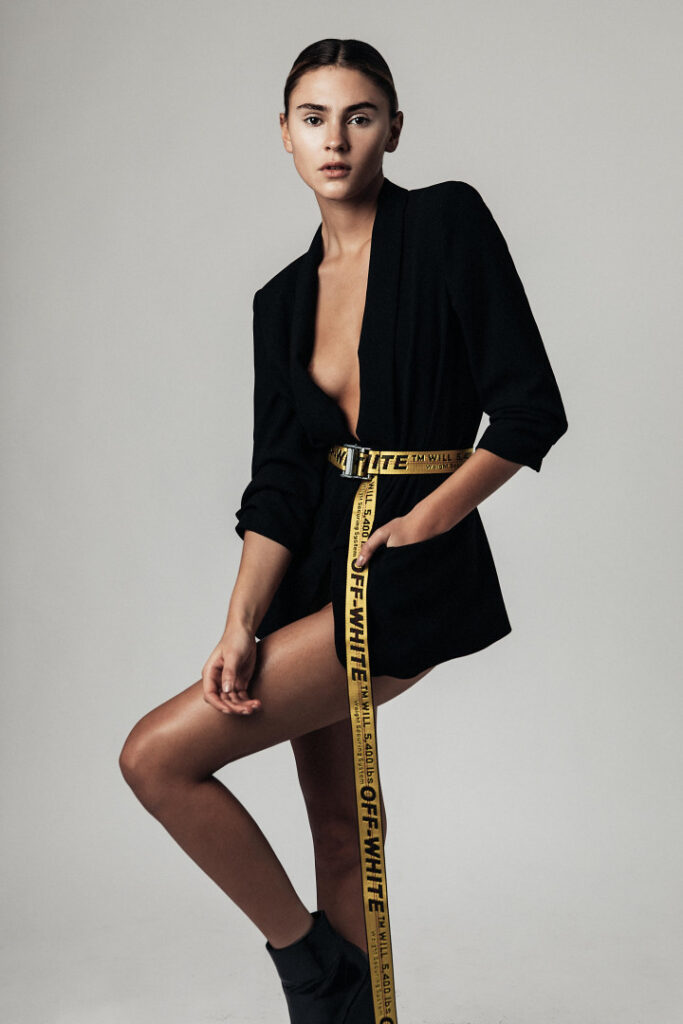 Celeb – Stefanie Giesinger – Nude