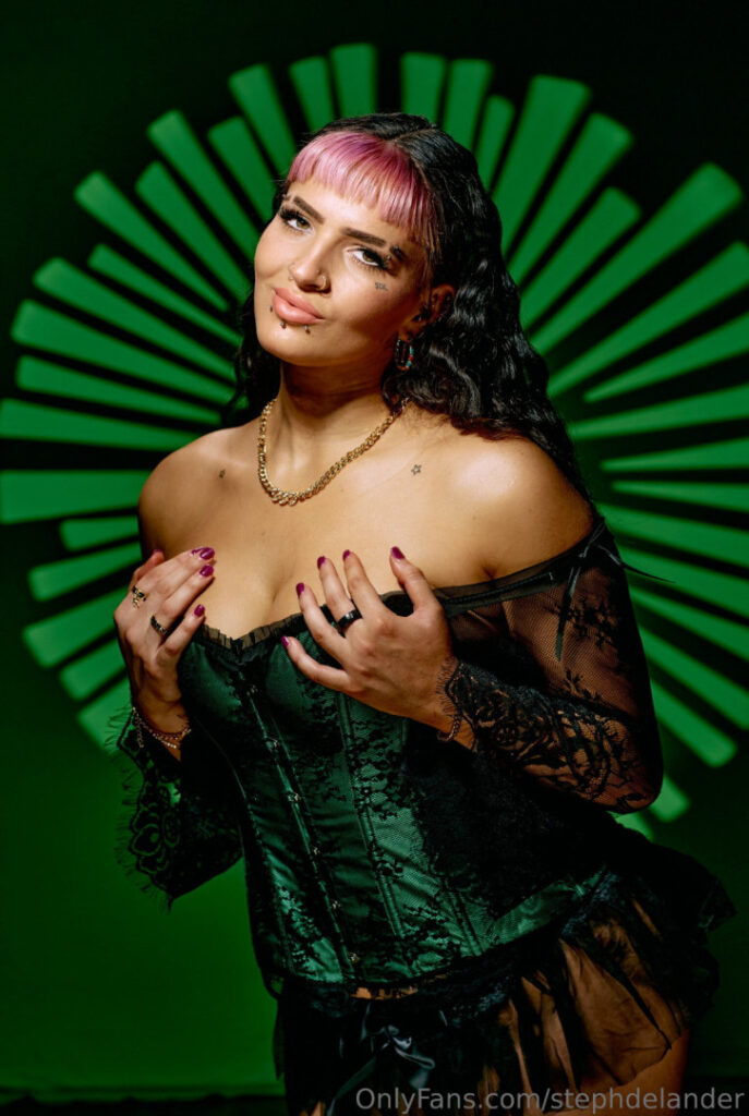 OnlyFans – Celeb – Steph De Lander/Persia Pirotta – Nude