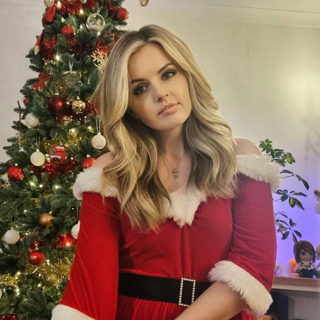 Youtube – Suzy Lu – Nude