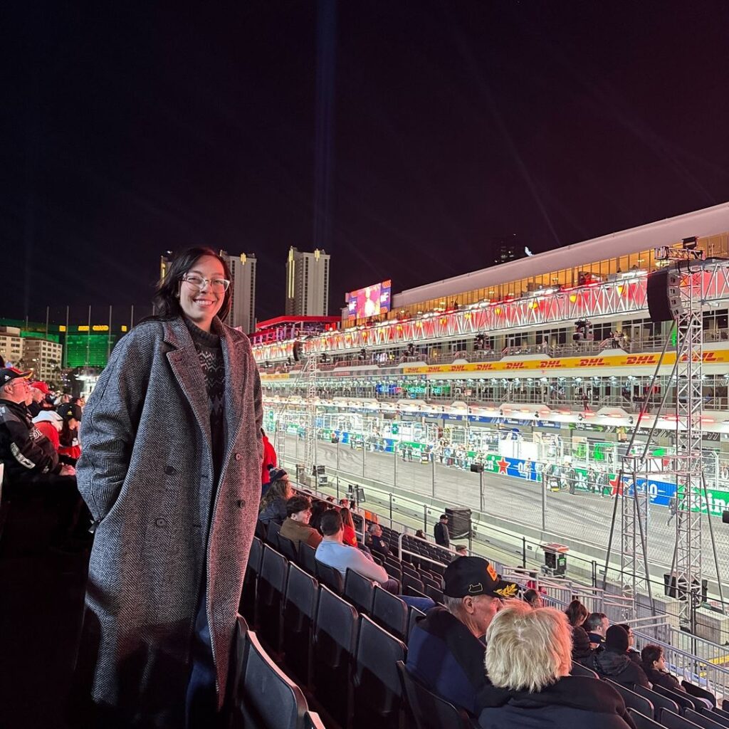 Youtube – Swell Entertainment – Nude