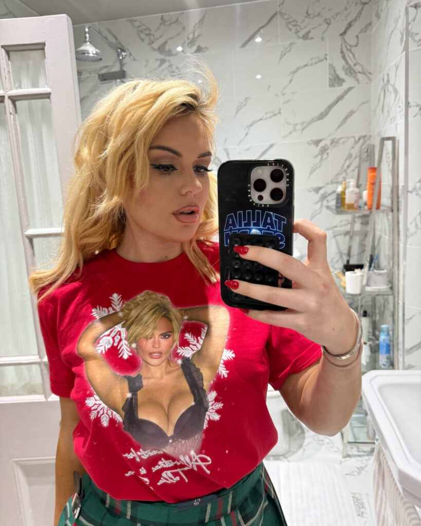 Celeb – Tallia Storm – Nude