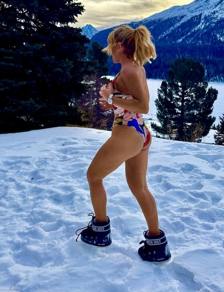 Celeb – Tallia Storm – Nude