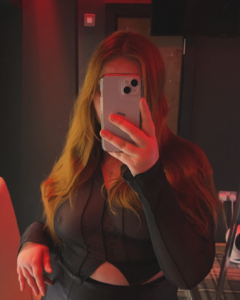 Instagram – Taylor Hutchings – Nude Leaks