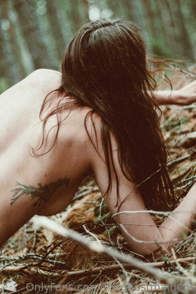 Twitch – OnlyFans – Theghostmaidens / SpectralSybil – Nude Leaks