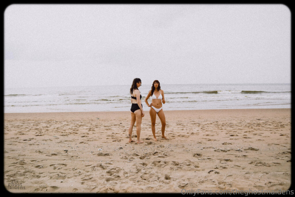 Twitch – OnlyFans – Theghostmaidens / SpectralSybil – Nude Leaks