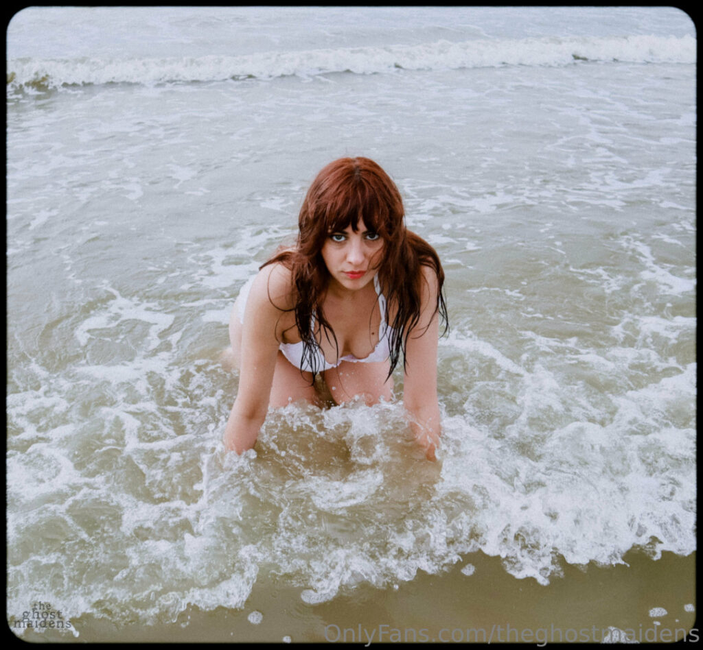 Twitch – OnlyFans – Theghostmaidens / SpectralSybil – Nude Leaks