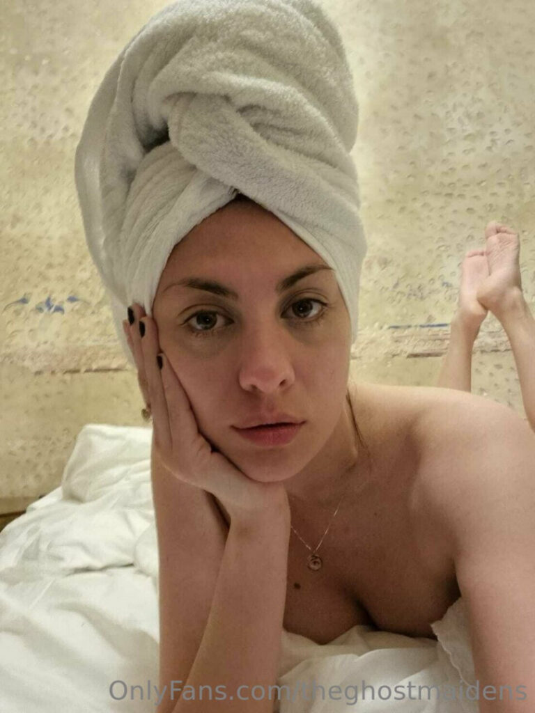 Twitch – OnlyFans – Theghostmaidens / SpectralSybil – Nude Leaks