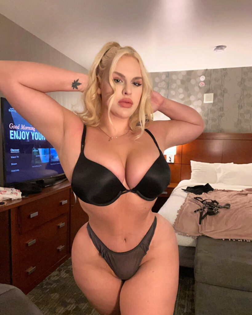 OnlyFans – Instagram – Thiccckbarbie / Sara Abraham – Nude Leaks