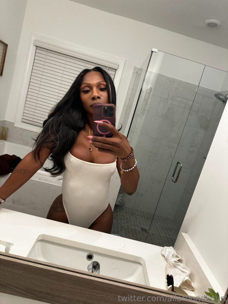 OnlyFans – Trans – Ebony – TS Kourtney Dash – Nude Leaks