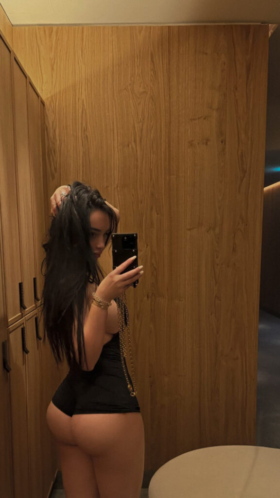 OnlyFans – Instagram – unrealcobaine missa julia – Nude