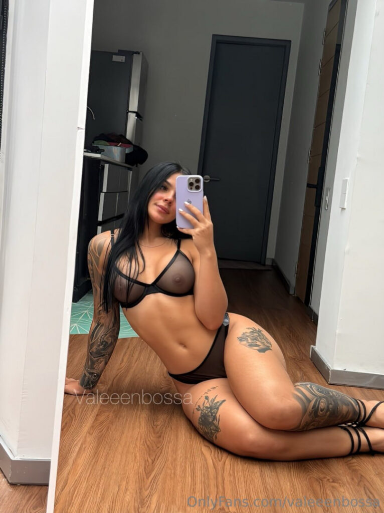 OnlyFans – valeeenbossa/Valentina Bossa – Nude