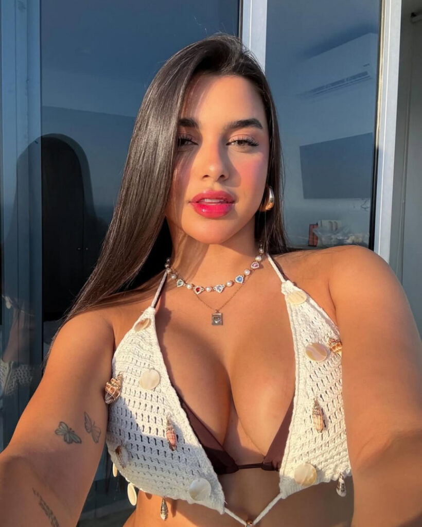 TikTok – Instagram – Latina – Valeria Carruyo – Nude