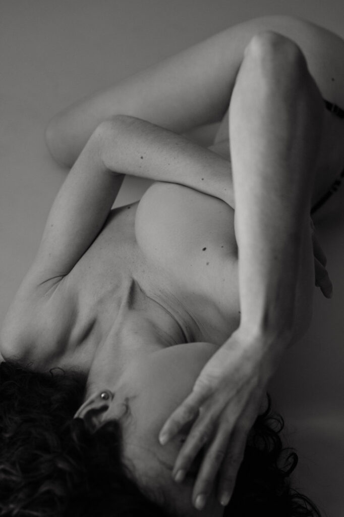 Instagram – Vanille Barres – Nude