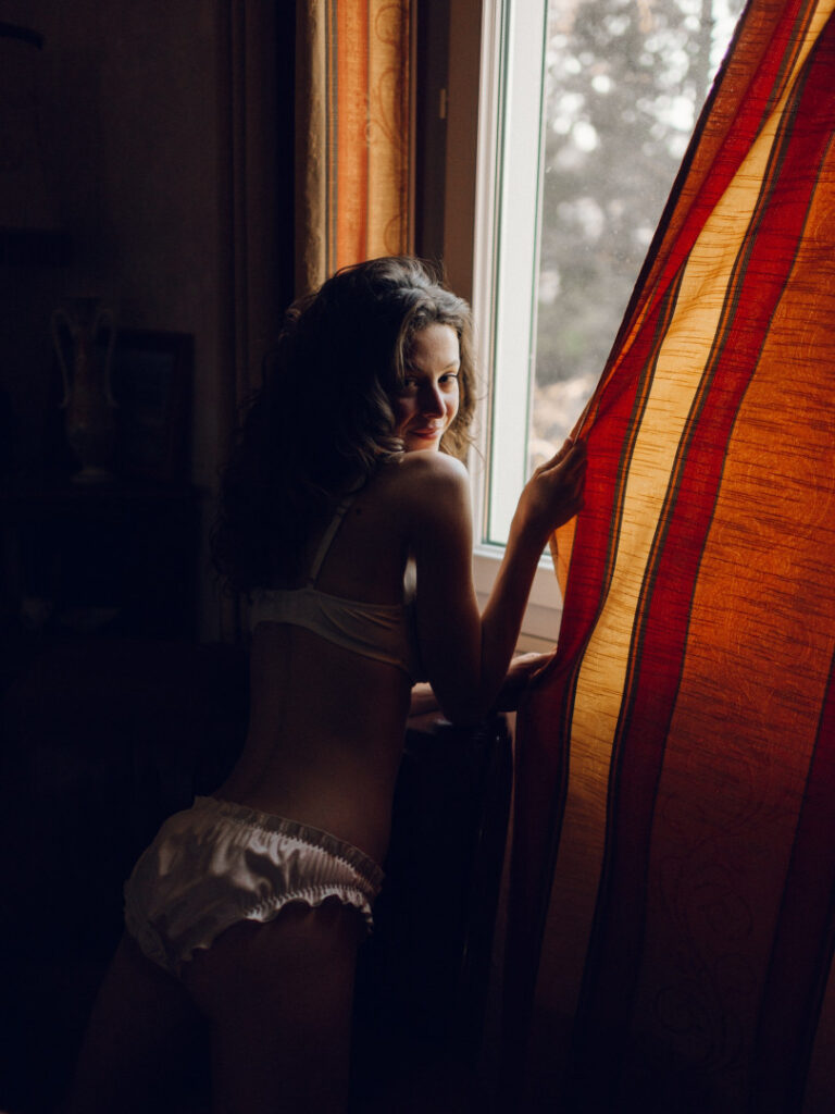 Instagram – Vanille Barres – Nude