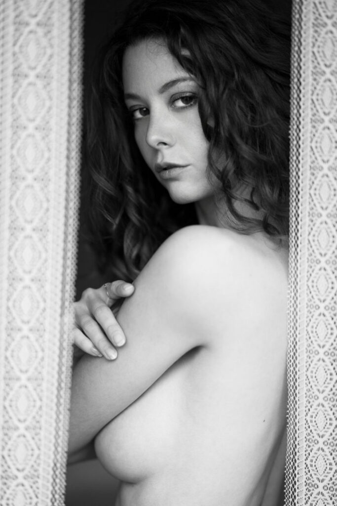 Instagram – Vanille Barres – Nude