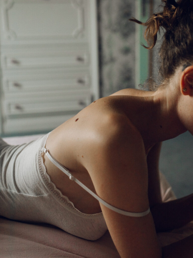 Instagram – Vanille Barres – Nude