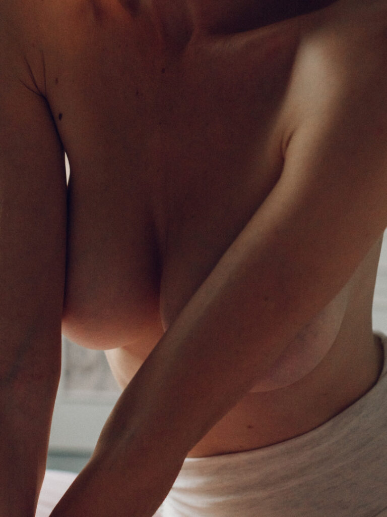 Instagram – Vanille Barres – Nude