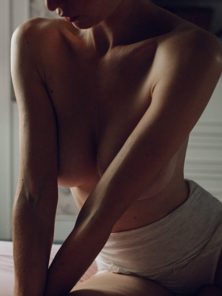 Instagram – Vanille Barres – Nude