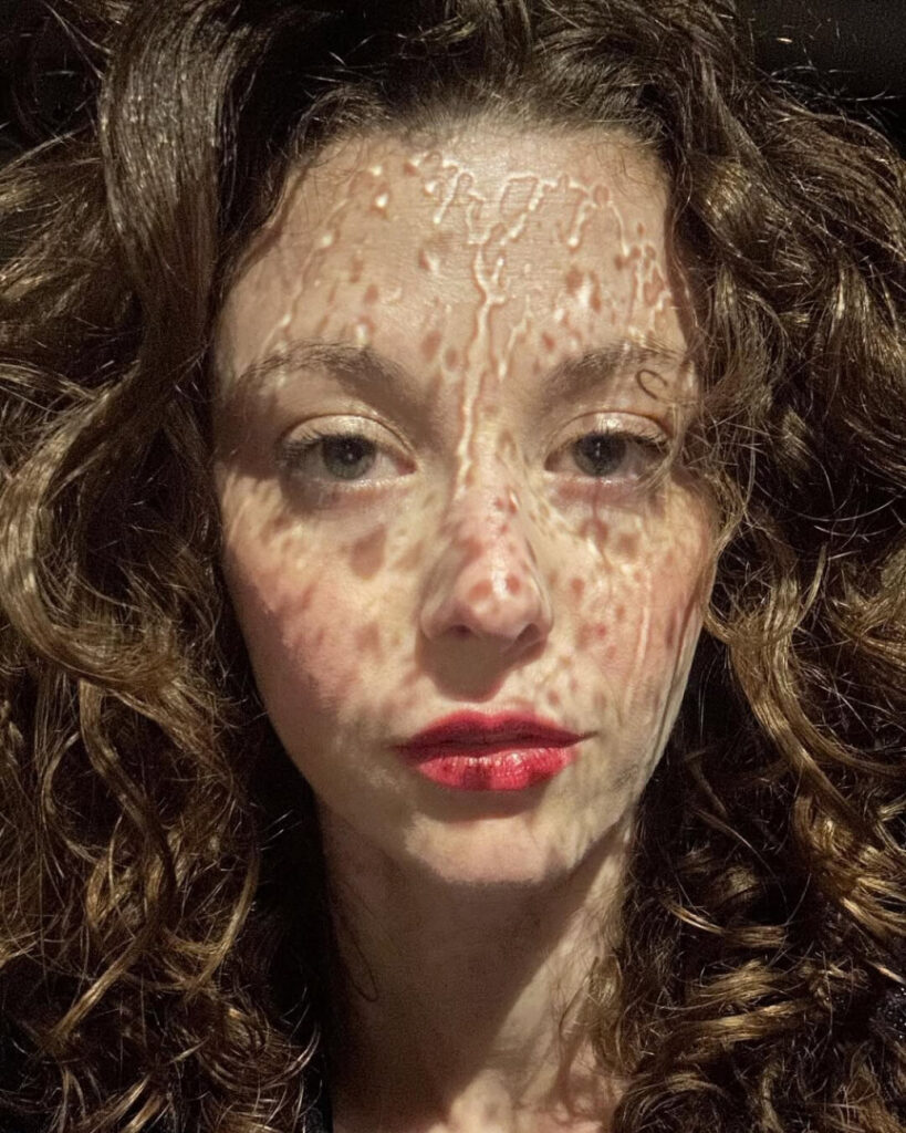 Instagram – Vanille Barres – Nude