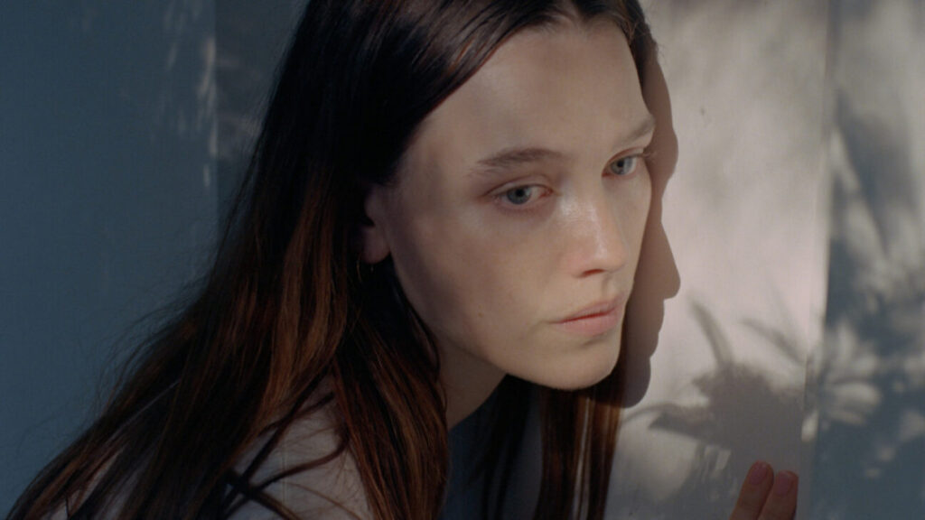 Celeb – Victoria Pedretti – Nude