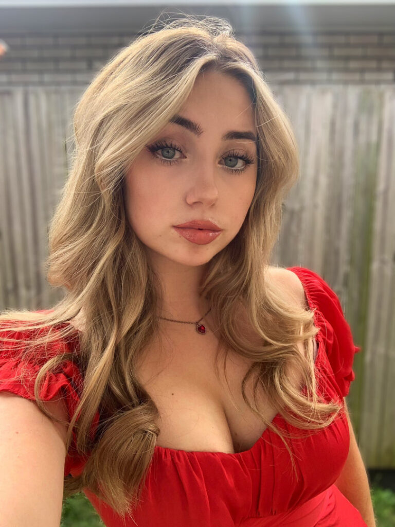 Twitch – WandaWillow/ Cloelous – Nude