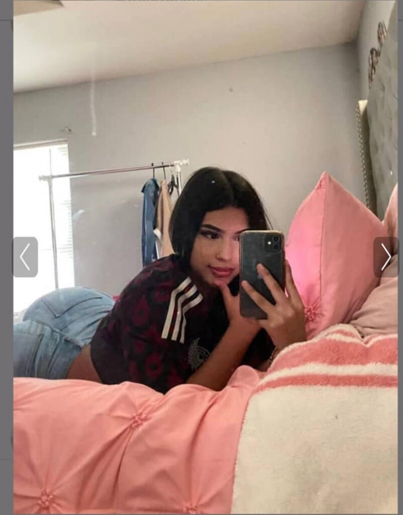 Weluvanahii – Anahi – Nude