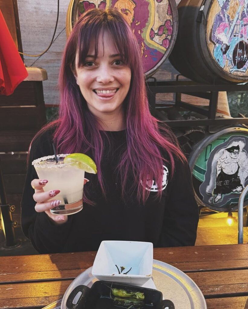 Youtube – Whitney Van Laningham – Nude