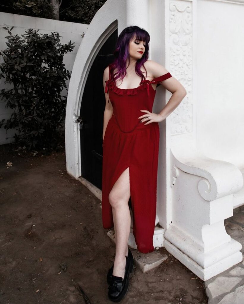 Youtube – Whitney Van Laningham – Nude